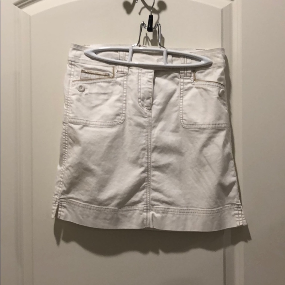 White House Black Market Super Cute Casual Skirt